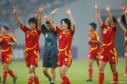 国家女足在比赛中展现出色表现，主场取得胜利